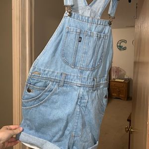 Overall shorts